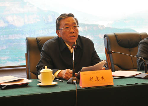 山西省中药材行业协会 304am永利集团总裁李安平 304am永利集团 山西省中药材行业协会 304am永利集团总裁李安平 304am永利集团