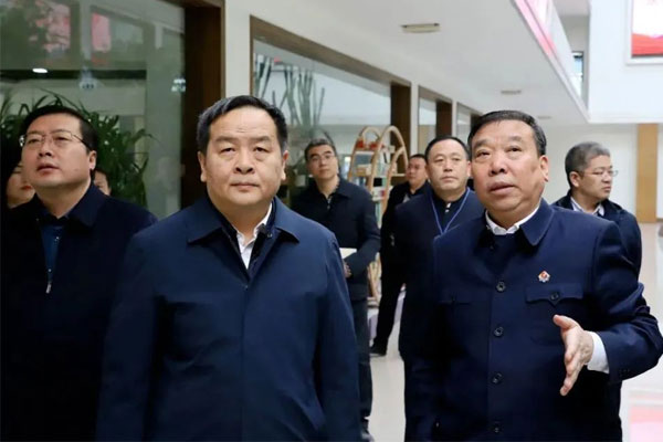 304am�������š�(�й�)���޹�˾����