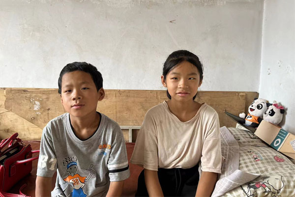 ��Ծ���ĵܵ�����