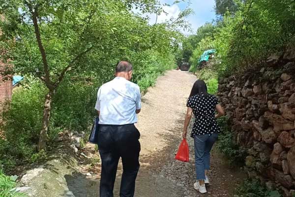 304am������������ְԱ�뻧�߷�