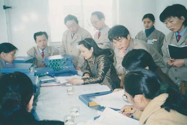 20028GMP֤ר304amҩ